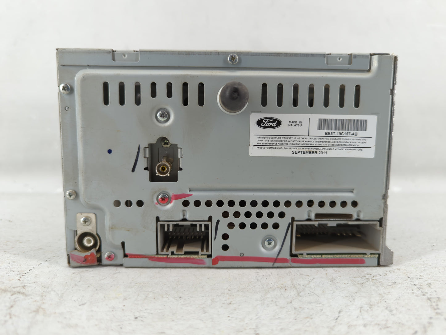 2010-2012 Ford Fusion Am Fm Cd Player Radio Receiver - Oemusedautoparts1.com
