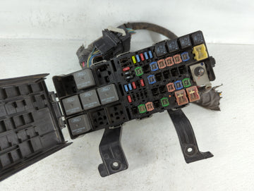2010-2012 Ford Fusion Fusebox Fuse Box Panel Relay Module P/N:54-7146-30 Fits Fits 2010 2011 2012 OEM Used Auto Parts
