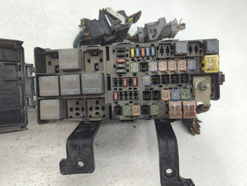2010-2012 Ford Fusion Fusebox Fuse Box Panel Relay Module Fits Fits 2010 2011 2012 OEM Used Auto Parts