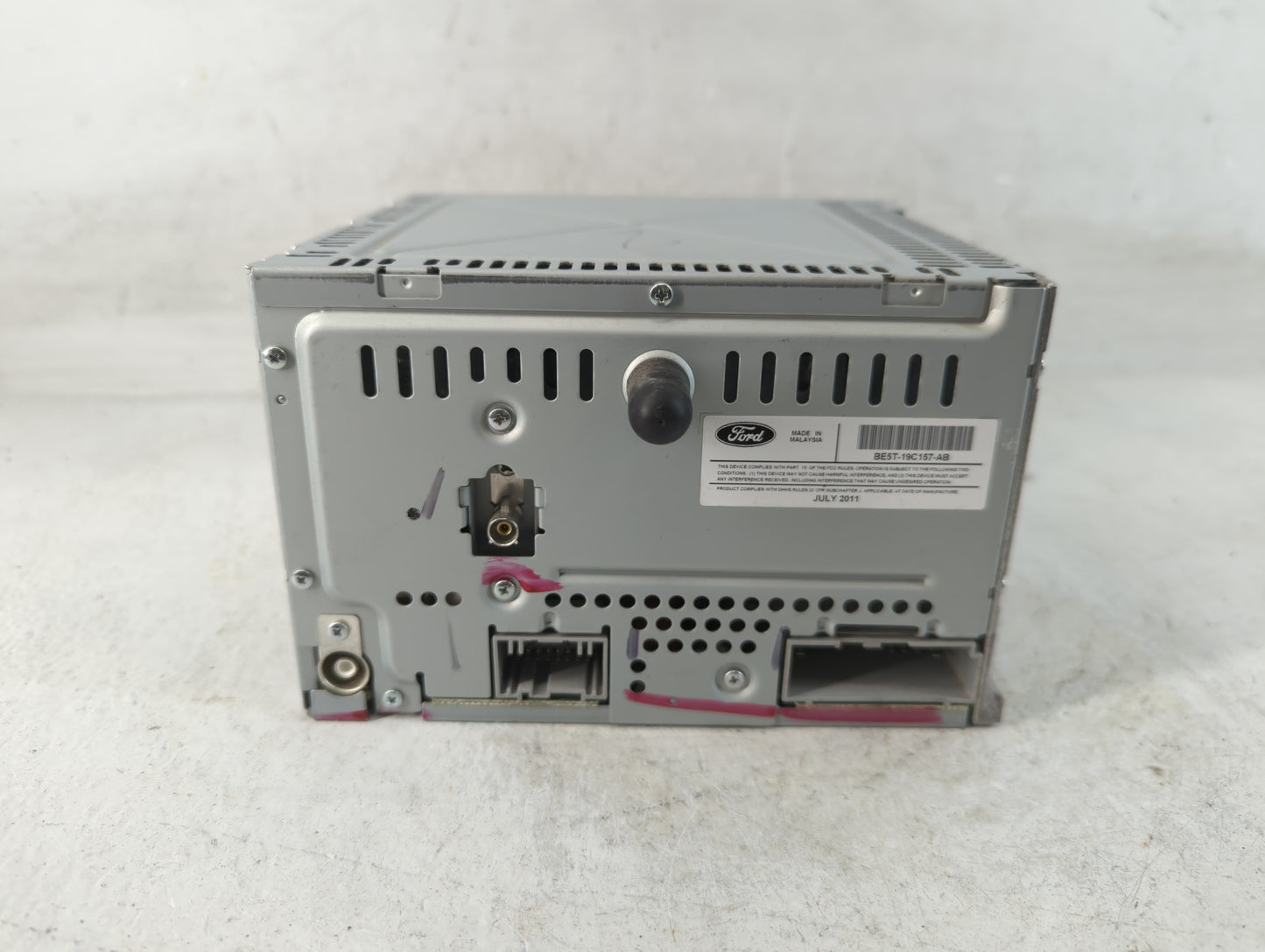 2010-2012 Ford Fusion Radio AM FM Cd Player Receiver Replacement P/N:BE5T-19C157-AB Fits Fits 2010 2011 2012 OEM Used Auto P
