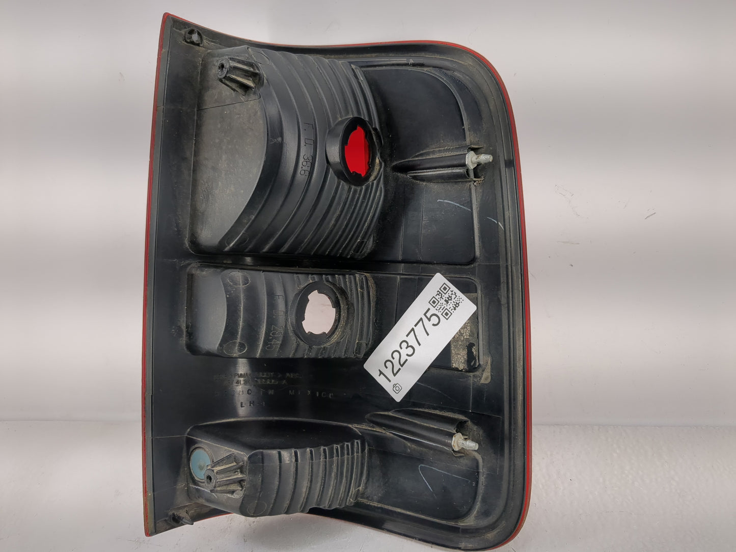 2012 Ford Ranger Tail Light Assembly Passenger Right OEM P/N:4L34-13B505-A Fits OEM Used Auto Parts - Oemusedautoparts1.com