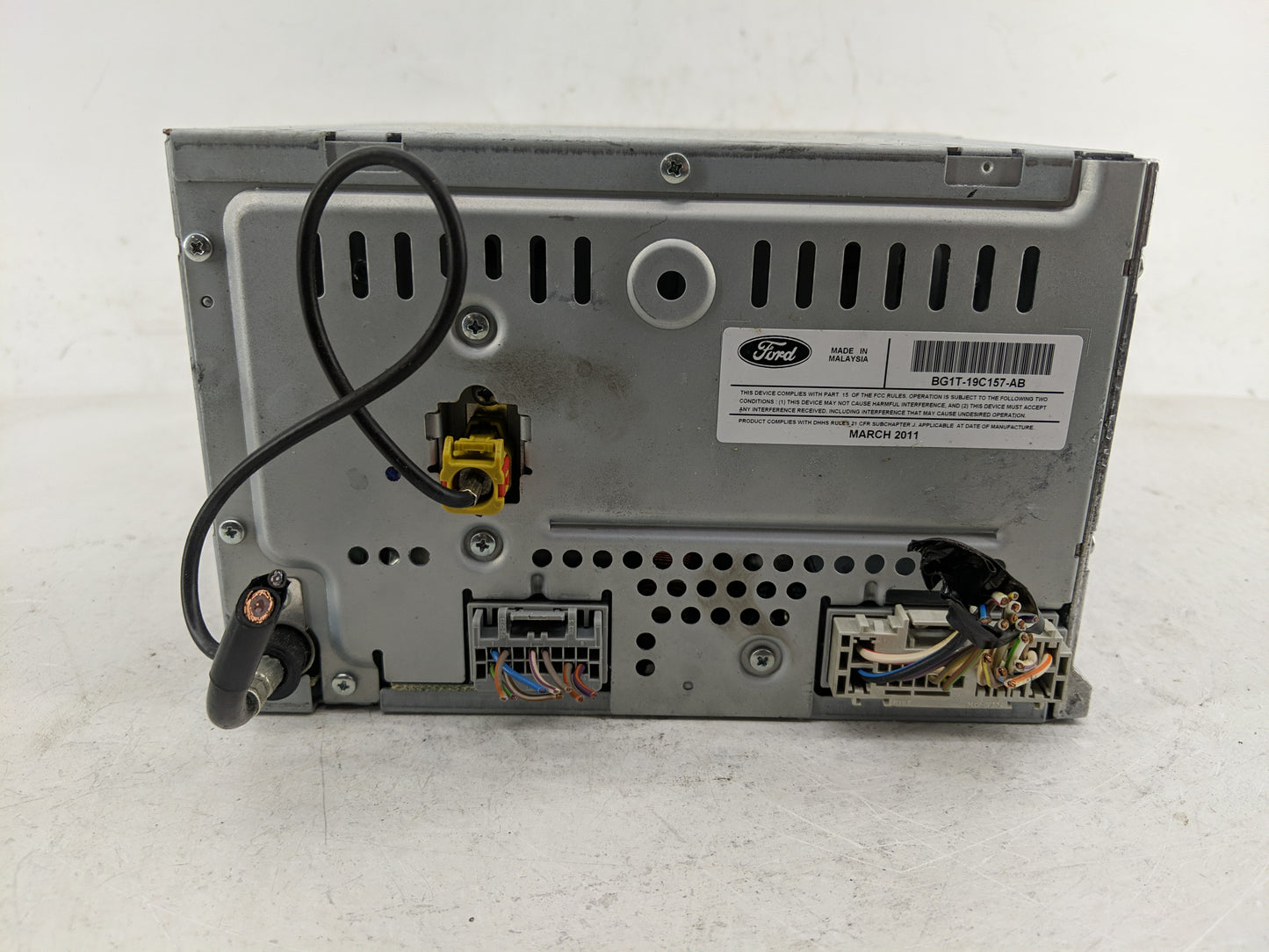 2011-2012 Ford Taurus Radio AM FM Cd Player Receiver Replacement P/N:BG1T-19C157-AB Fits Fits 2011 2012 OEM Used Auto Parts
