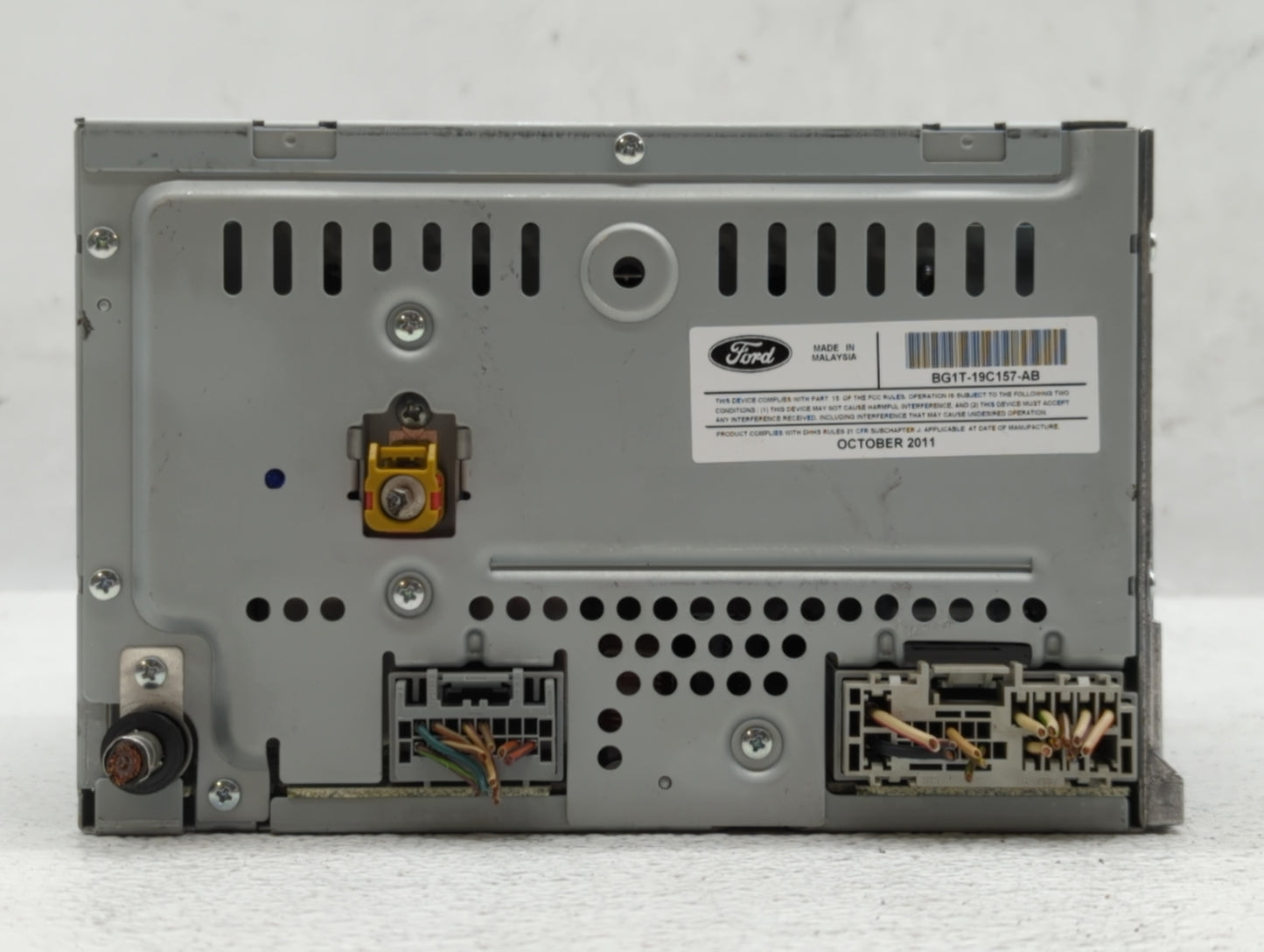 2011-2012 Ford Taurus Am Fm Cd Player Radio Receiver - Oemusedautoparts1.com
