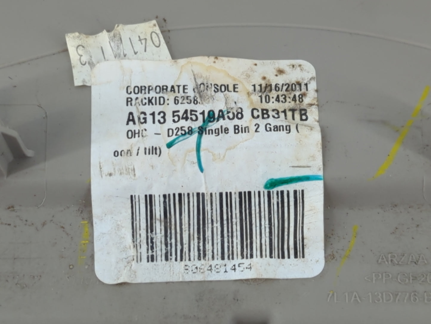 2010-2012 Ford Taurus Center Floor Console P/N:AG13 54519A58 CB31TB Fits Fits 2010 2011 2012 OEM Used Auto Parts - Oemusedau
