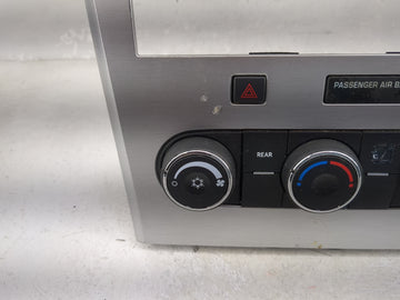 2007-2012 Gmc Acadia Climate Control Module Temperature AC/Heater Replacement P/N:25820030 20917131 Fits OEM Used Auto Parts