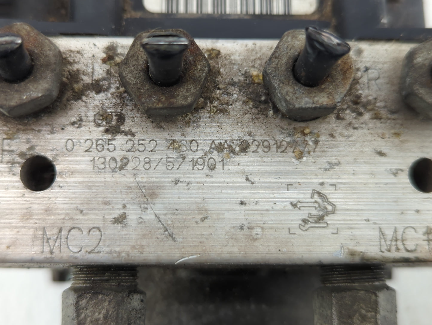 2012-2017 Gmc Acadia ABS Pump Control Module Replacement P/N:0 265 252 460 22912777 Fits Fits 2012 2013 2014 2015 2016 2017