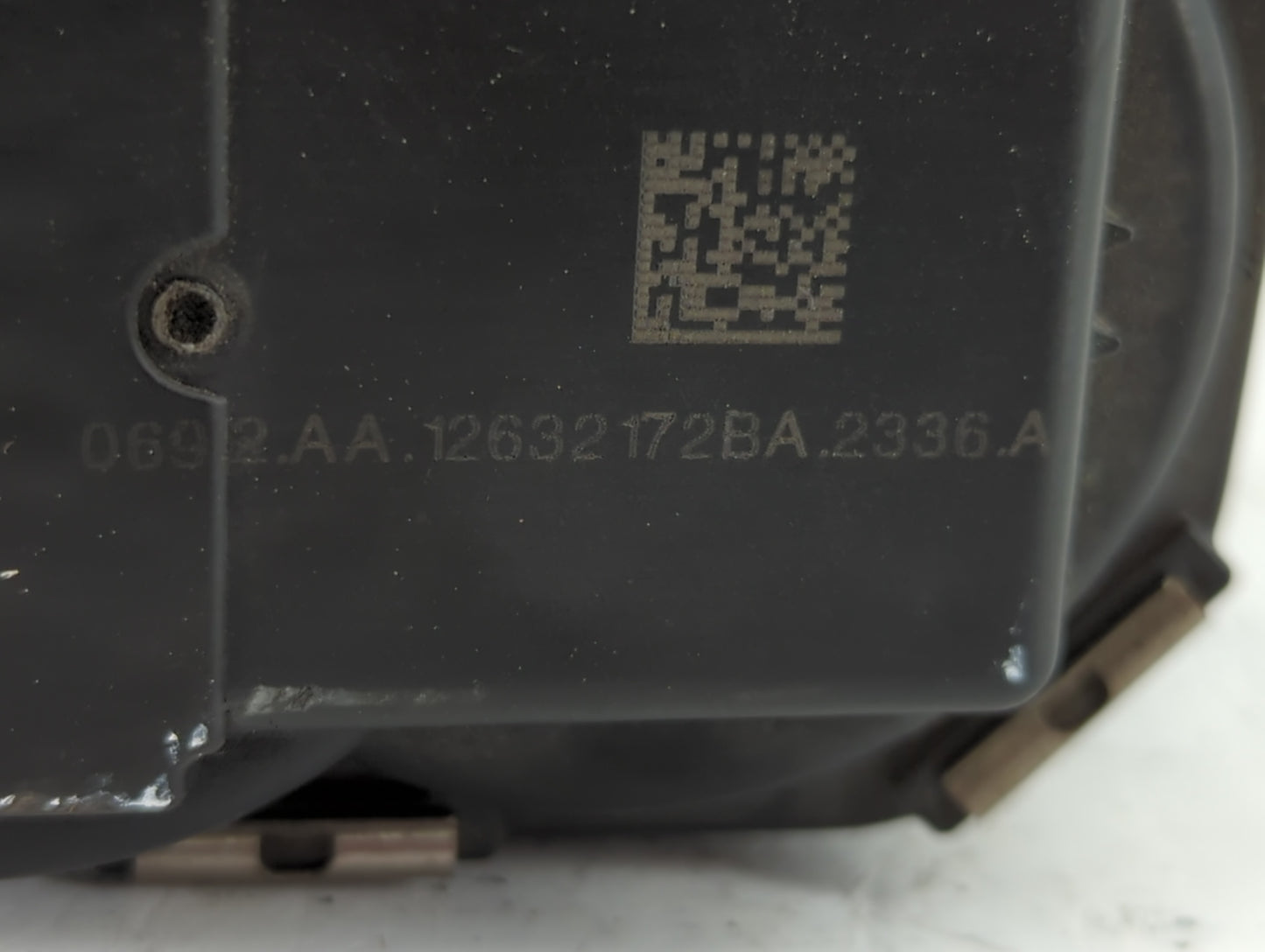 2012-2017 Gmc Acadia Throttle Body P/N:12632172BA Fits Fits 2012 2013 2014 2015 2016 2017 2018 2019 2020 2021 2022 OEM Used