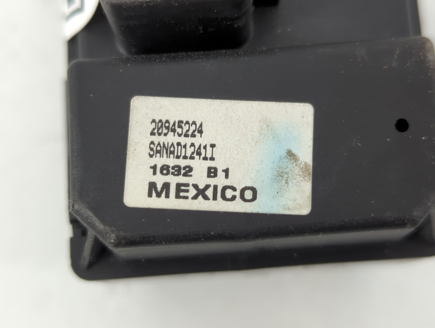 2007-2017 Gmc Acadia Master Power Window Switch Replacement Driver Side Left P/N:20945224 Fits OEM Used Auto Parts - Oemused