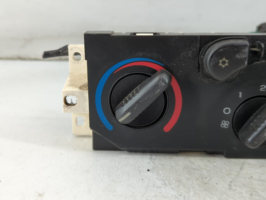 2004-2012 Gmc Canyon Climate Control Module Temperature AC/Heater Replacement P/N:25841856 Fits OEM Used Auto Parts