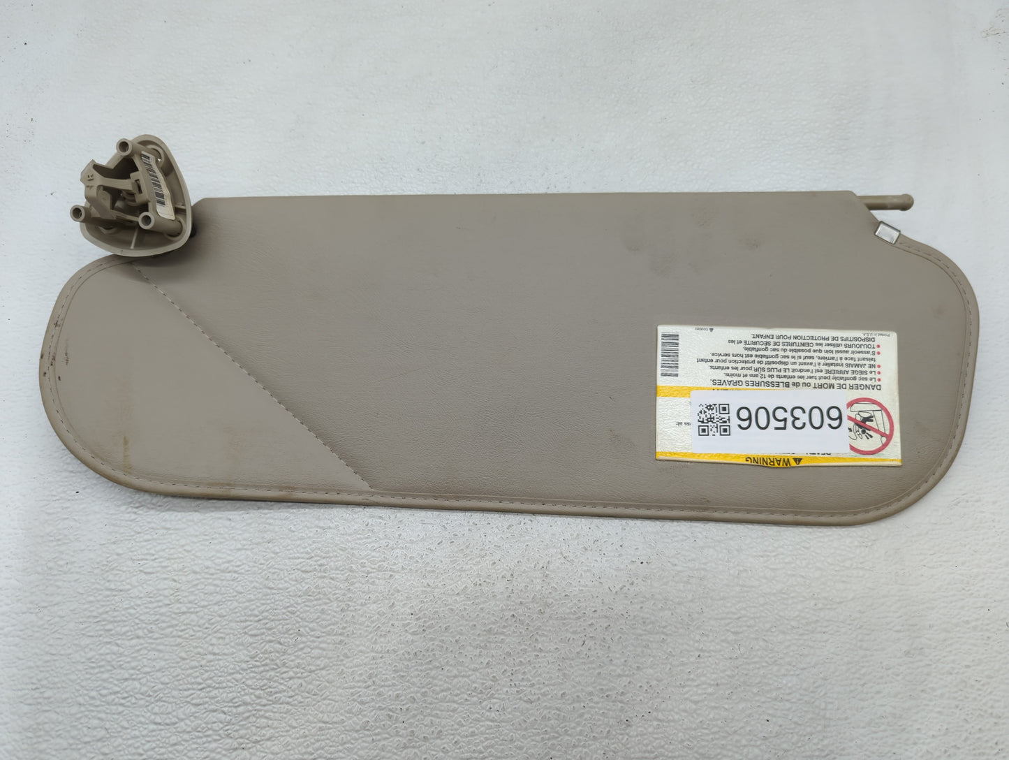 2003-2019 Gmc Savana 2500 Sun Visor Shade Replacement Passenger Right Mirror Fits OEM Used Auto Parts - Oemusedautoparts1.co