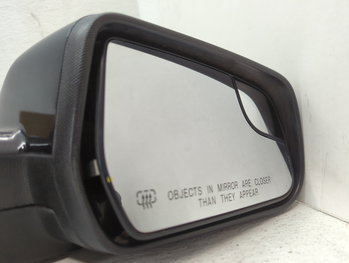 2011-2014 Gmc Terrain Passenger Side View Mirror - Right Door Mirror OEM Used - Oemusedautoparts1.com