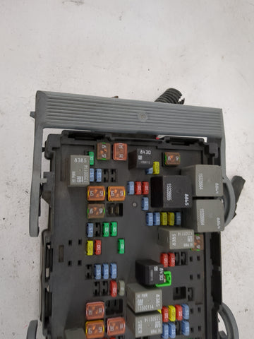 2010-2014 Gmc Yukon Fusebox Fuse Box Panel Relay Module P/N:22798217 13500114, 13500113 Fits Fits 2010 2011 2012 2013 2014 OEM Used Auto Parts