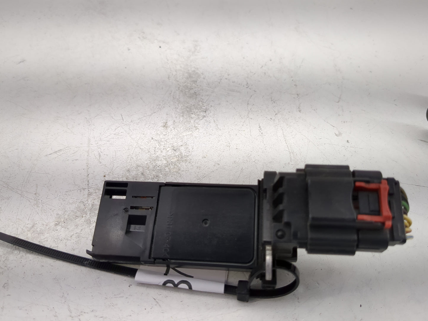 Gmc Yukon Xl 1500 Mass Air Flow Meter Maf - Oemusedautoparts1.com
