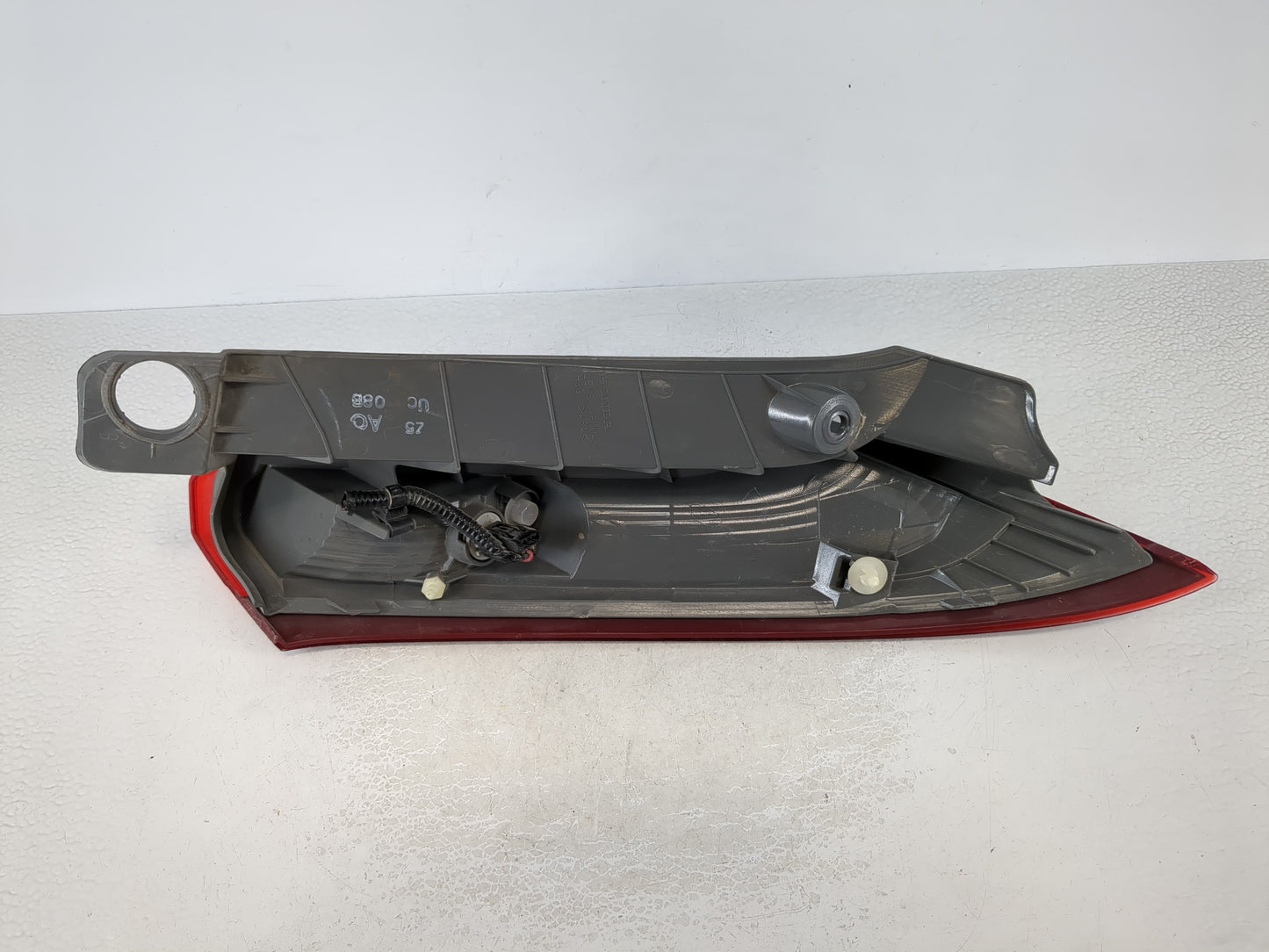 2012-2014 Honda Cr-V Tail Light Assembly Driver Left OEM Fits Fits 2012 2013 2014 OEM Used Auto Parts - Oemusedautoparts1.co