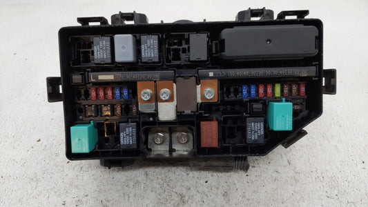 2012-2014 Honda Cr-V Fusebox Fuse Box Panel Relay Module P/N:256320111122 Fits Fits 2012 2013 2014 OEM Used Auto Parts
