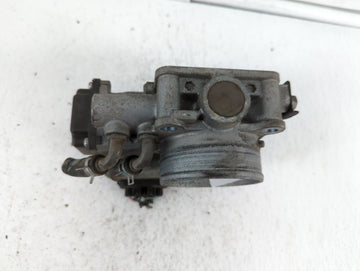 2010-2013 Honda Cr-V Throttle Body P/N:526-01 RME60-15, 141002P07H, GMD7E, GME1A Fits Fits 2010 2011 2012 2013 2014 OEM Used Auto Parts