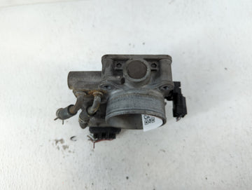 2011-2017 Honda Odyssey Throttle Body P/N:GMC1E Fits Fits 2009 2010 2011 2012 2013 2014 2015 2016 2017 OEM Used Auto Parts