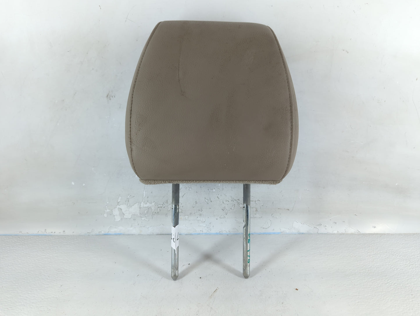 2011-2013 Honda Odyssey Headrest Head Rest Front Driver Passenger Seat Fits Fits 2011 2012 2013 OEM Used Auto Parts - Oemuse