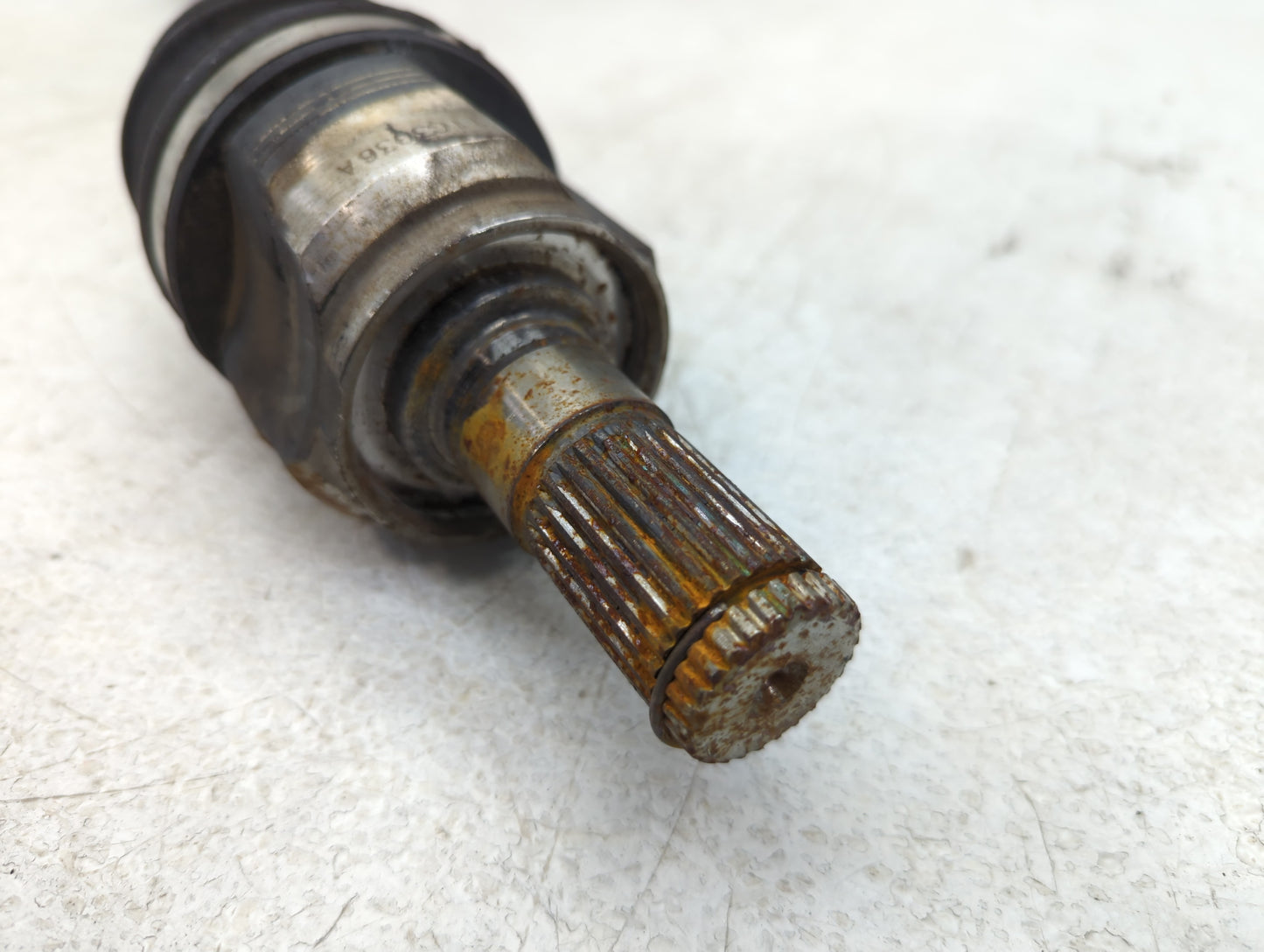 2012-2017 Hyundai Accent Axle Shaft Front Passenger Cv C/v - Oemusedautoparts1.com
