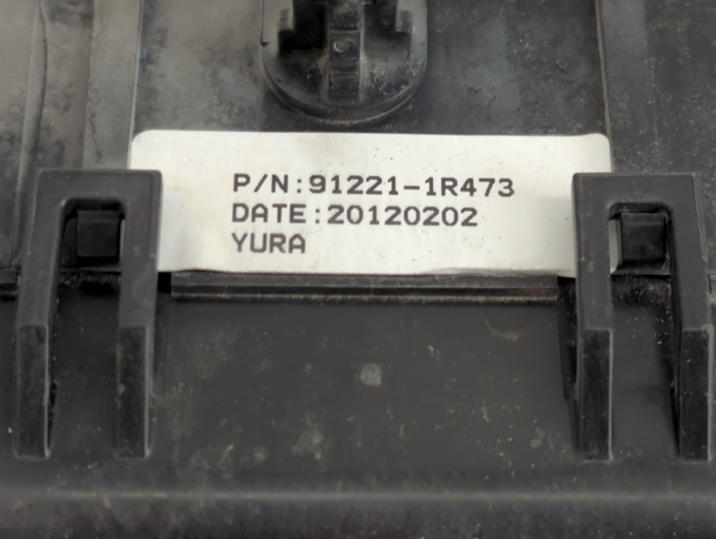2012-2013 Hyundai Accent Fusebox Fuse Box Panel Relay Module P/N:912211R472 Fits Fits 2012 2013 OEM Used Auto Parts - Oemuse