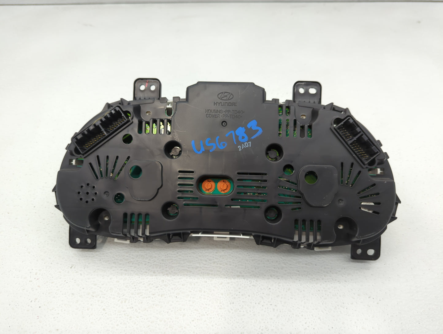 2012-2013 Hyundai Accent Instrument Cluster Speedometer Gauges P/N:94001-R1530 94001-1R030 Fits Fits 2012 2013 OEM Used Auto