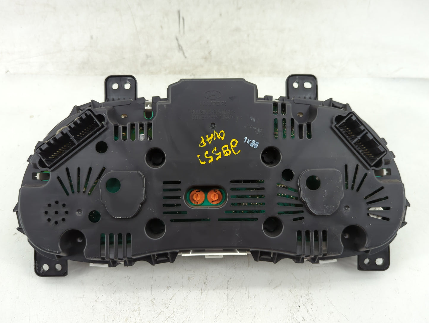 2012-2014 Hyundai Accent Instrument Cluster Speedometer Gauges P/N:94001-1R510 Miles:215K Fits Fits 2012 2013 2014 OEM Used