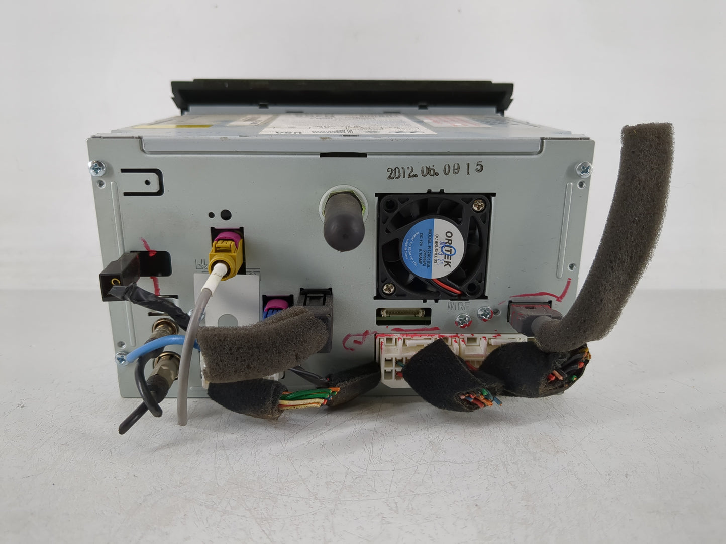 2012-2013 Hyundai Azera Radio AM FM Cd Player Receiver Replacement P/N:96560-3V4504X Fits Fits 2012 2013 OEM Used Auto Parts