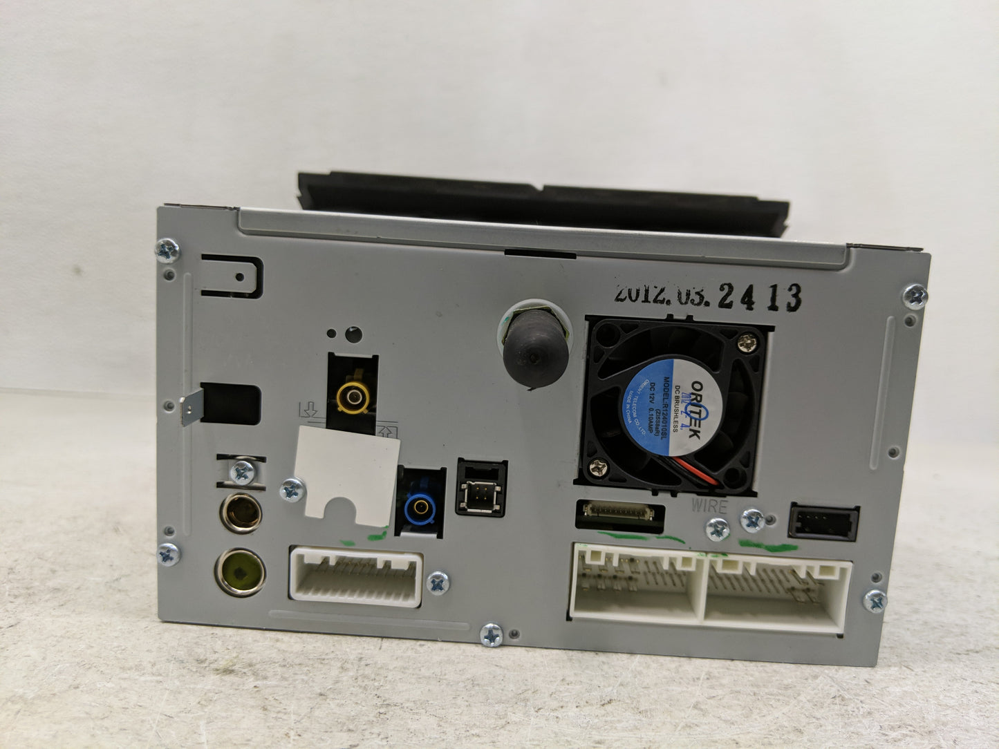 2012-2013 Hyundai Azera Radio AM FM Cd Player Receiver Replacement P/N:96560-3V4004X Fits Fits 2012 2013 OEM Used Auto Parts