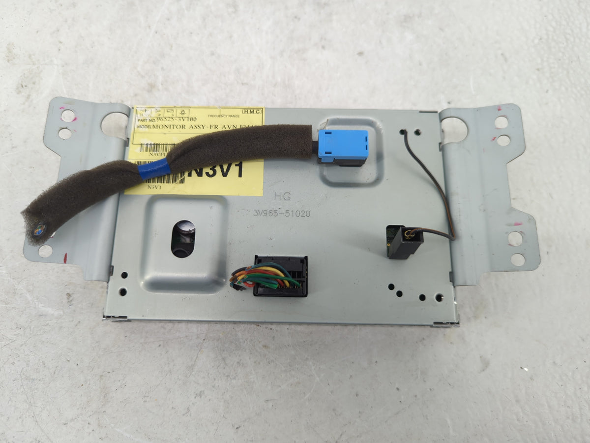 2012-2016 Hyundai Azera Information Radio Display Screen - Oemusedautoparts1.com