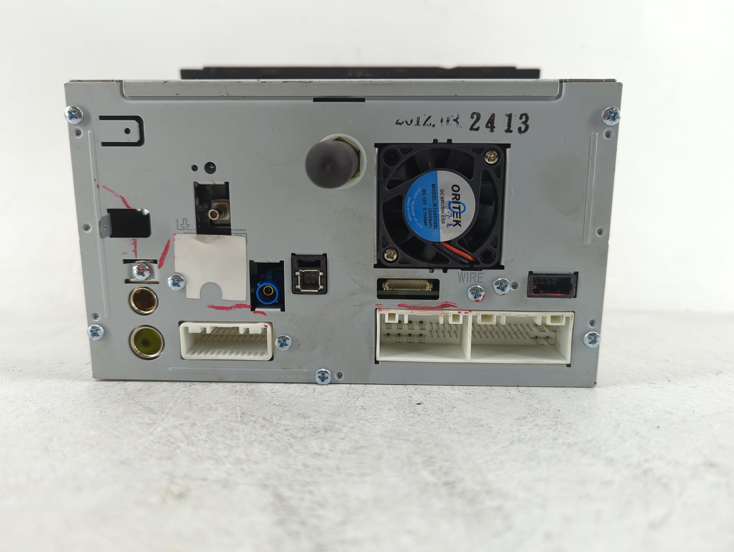 2012-2013 Hyundai Azera Radio AM FM Cd Player Receiver Replacement P/N:96560-3V4504X Fits Fits 2012 2013 OEM Used Auto Parts