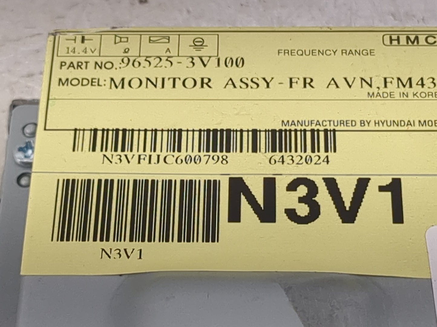 2012-2013 Hyundai Azera Information Display Screen 1483614 - Oemusedautoparts1.com