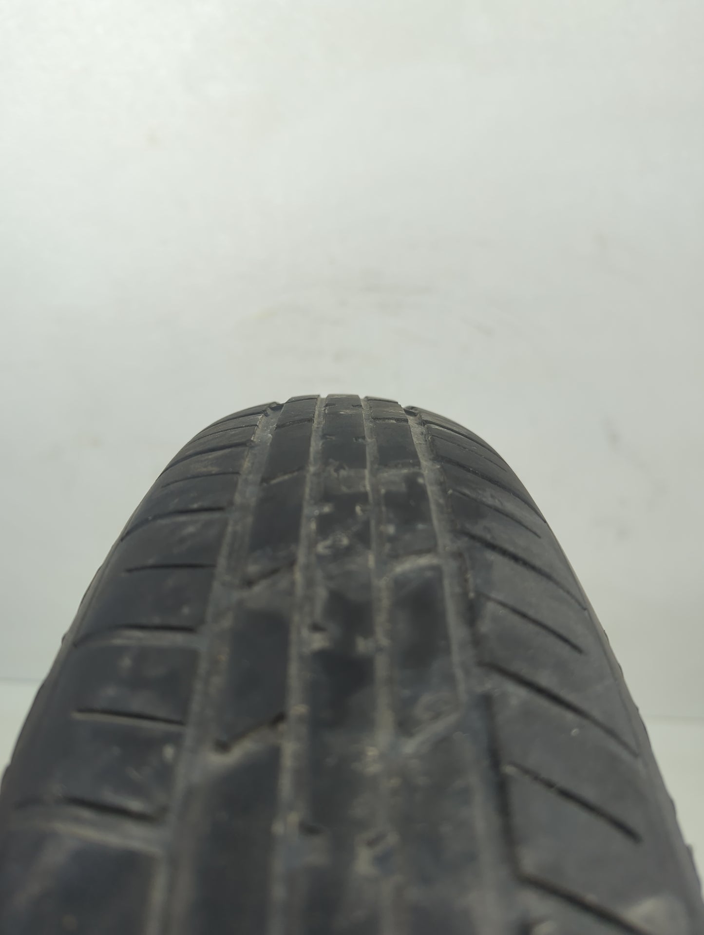 2012-2017 Hyundai Azera Spare Donut Tire Wheel Rim Oem 5037218 - Oemusedautoparts1.com
