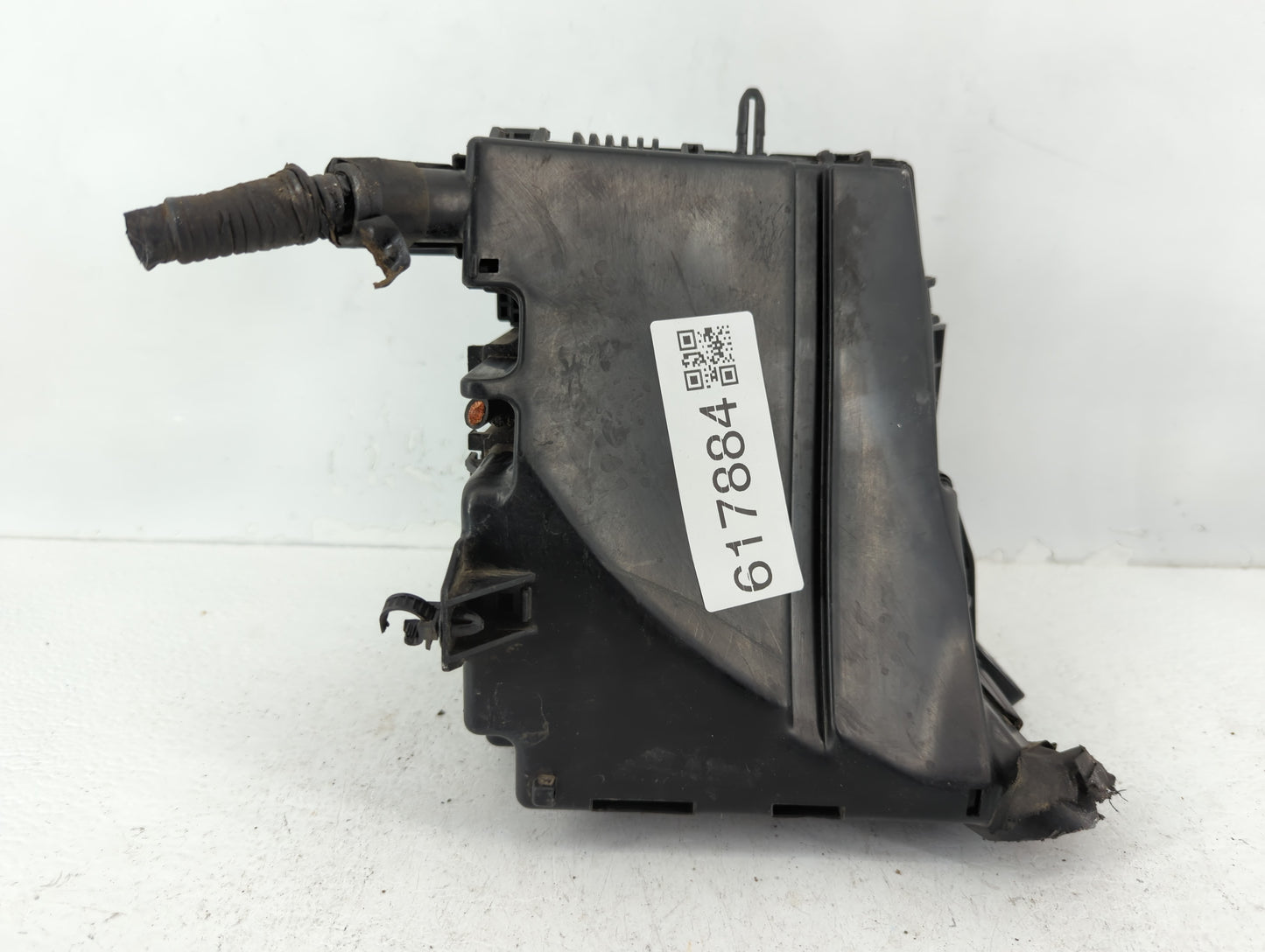 2012-2013 Hyundai Azera Fusebox Fuse Box Panel Relay Module P/N:1201010379 1112260651, 912063V040 Fits Fits 2012 2013 OEM Us