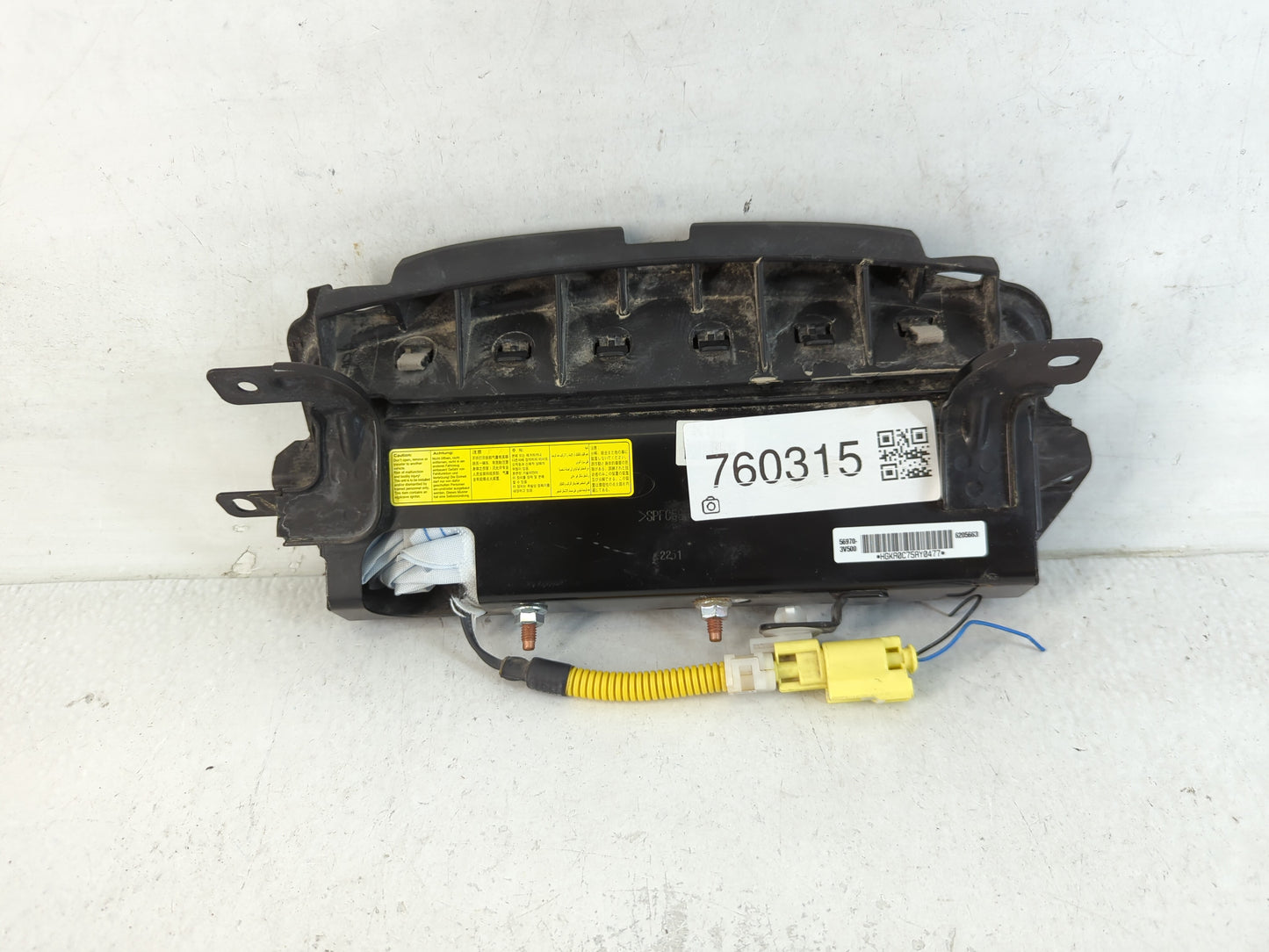 2012 Hyundai Azera Air Bag Driver Left Knee OEM P/N:6205663 56970-3V500 Fits OEM Used Auto Parts - Oemusedautoparts1.com