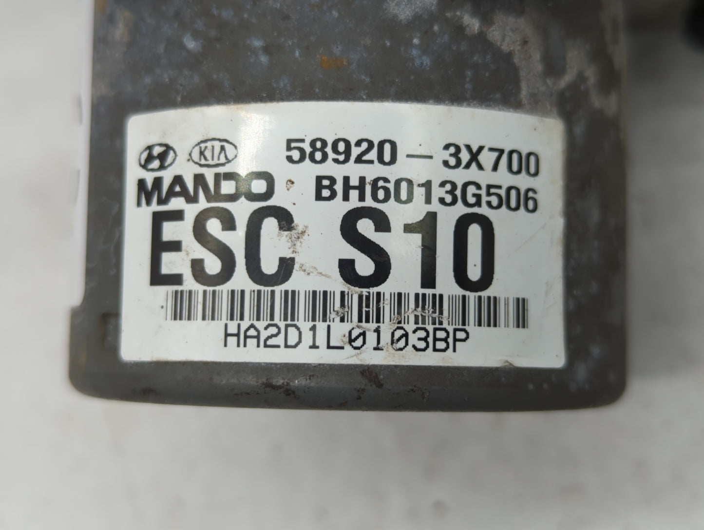 2011-2013 Hyundai Elantra ABS Pump Control Module Replacement P/N:58920-3X650 58920-3X700 Fits Fits 2011 2012 2013 OEM Used