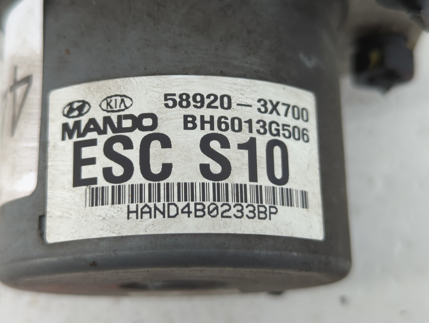 2011-2013 Hyundai Elantra ABS Pump Control Module Replacement P/N:58920-3X650 58920-3X700 Fits Fits 2011 2012 2013 OEM Used