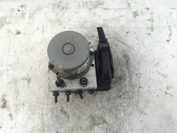 2011-2013 Hyundai Elantra Anti-Lock Brake ABS Pump Module Actuator OEM P/N:61589-45200 Fits Fits 2011 2012 2013 OEM Used Auto Parts