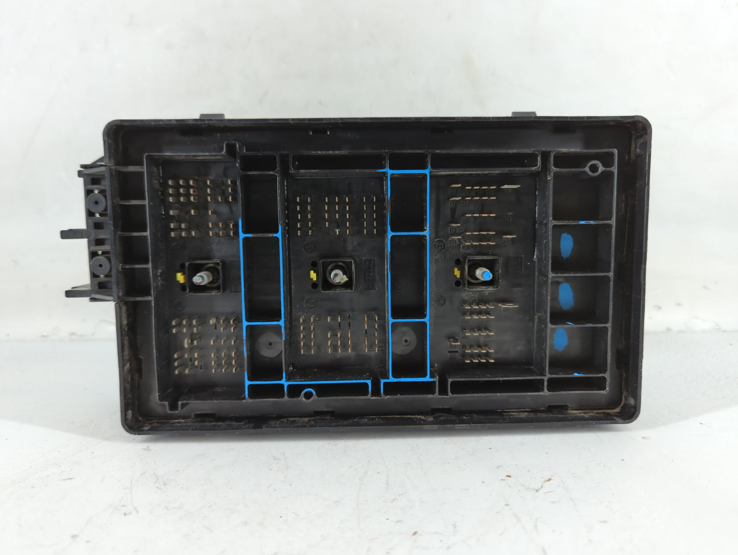 2012-2013 Hyundai Equus Fusebox Fuse Box Panel Relay Module P/N:91950-3M173 Fits Fits 2012 2013 OEM Used Auto Parts - Oemuse