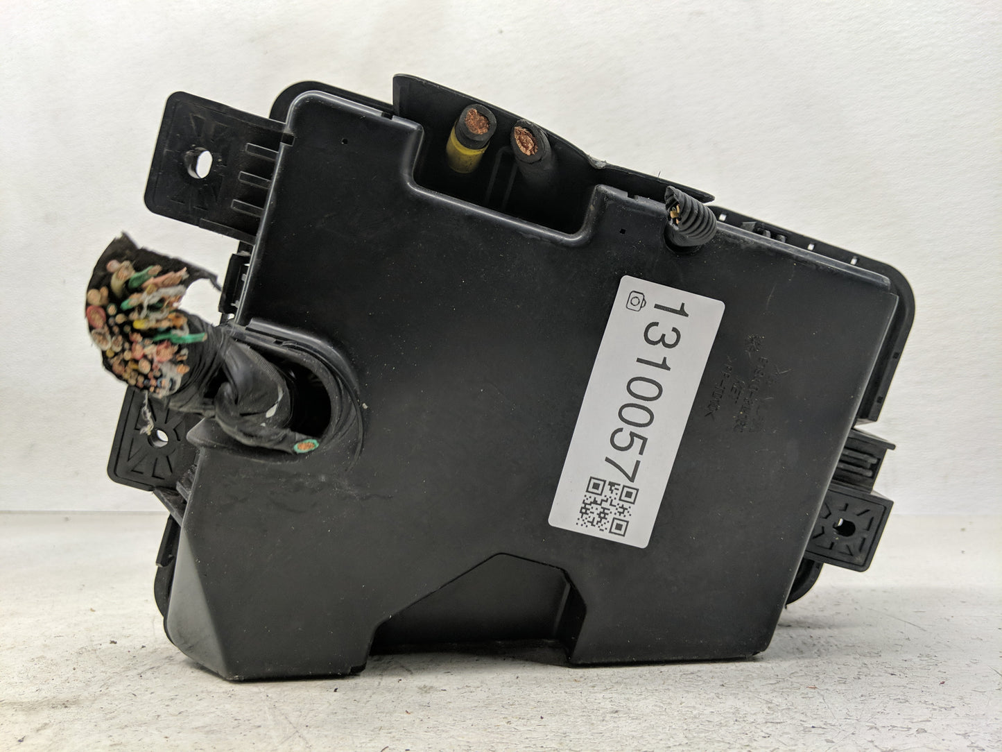 2012-2014 Hyundai Genesis Fusebox Fuse Box Panel Relay Module P/N:91940-3M170 91297-3M142 Fits Fits 2012 2013 2014 OEM Used