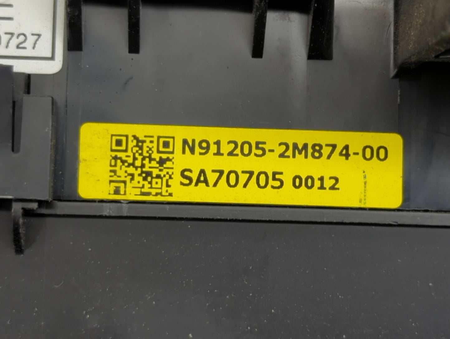 2009-2012 Hyundai Genesis Fusebox Fuse Box Panel Relay Module P/N:N91205-2M874-00 91950-2M211 Fits Fits 2009 2010 2011 2012