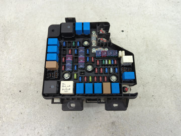 2010-2012 Hyundai Santa Fe Fusebox Fuse Box Panel Relay Module P/N:95224-3S050 Fits Fits 2010 2011 2012 OEM Used Auto Parts