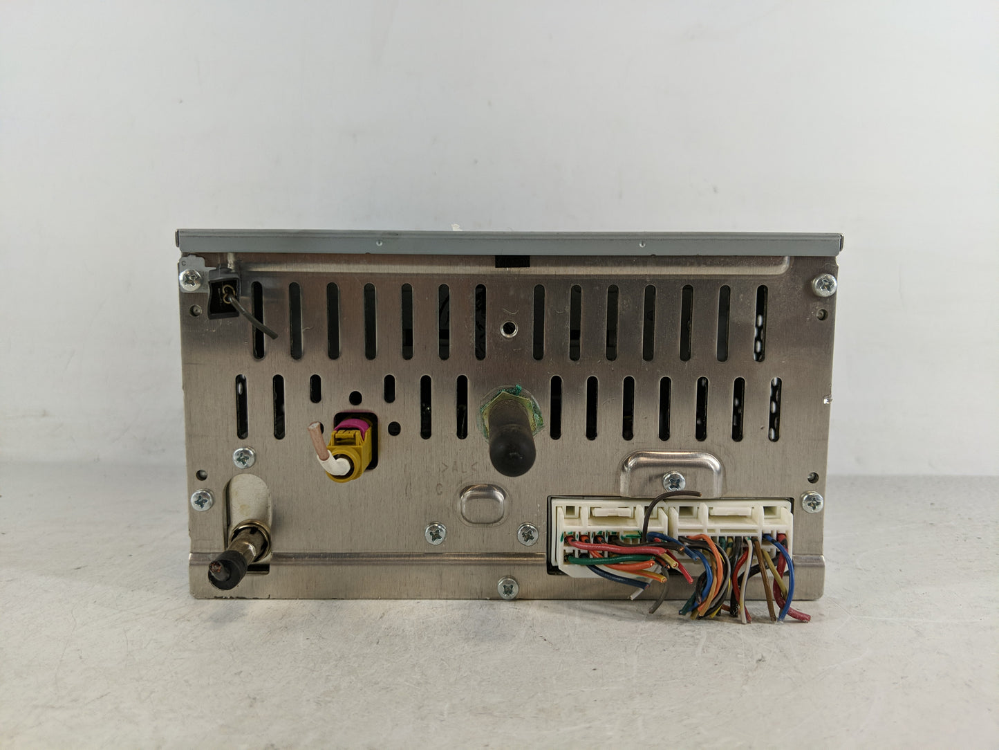2012-2015 Hyundai Sonata Radio AM FM Cd Player Receiver Replacement P/N:96180-3Q600 Fits Fits 2012 2013 2014 2015 OEM Used A