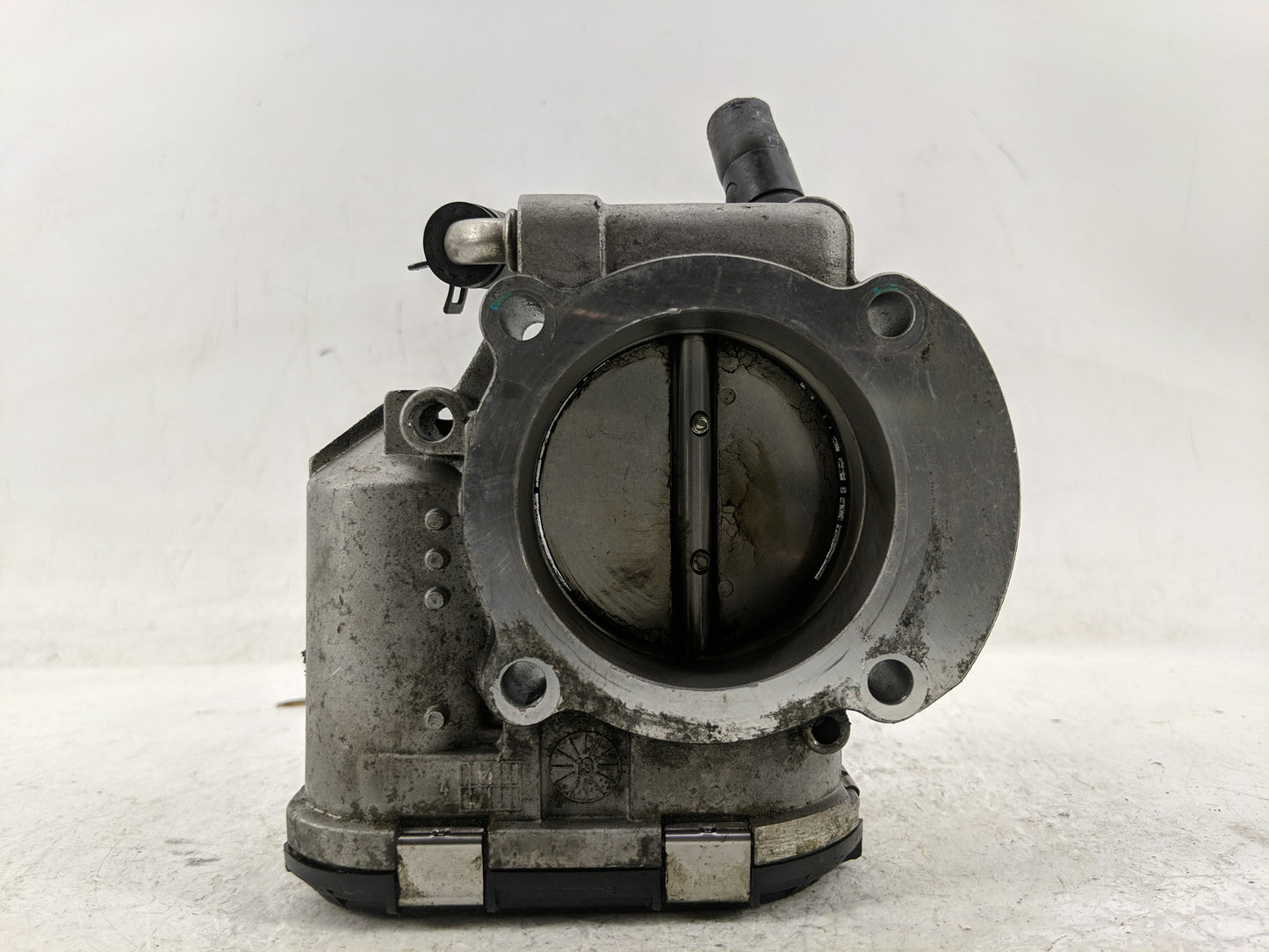 2011-2014 Hyundai Sonata Throttle Body P/N:35100-2G700 Fits Fits 2011 2012 2013 2014 2015 2016 OEM Used Auto Parts - Oemused