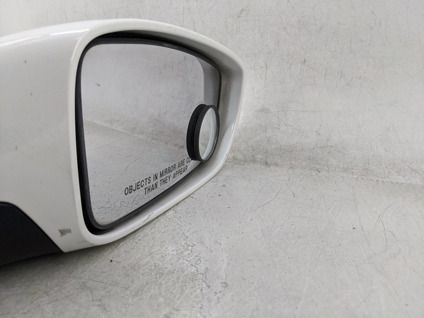 2011-2014 Hyundai Sonata Passenger Side View Mirror - Right Door Mirror OEM Used - Oemusedautoparts1.com