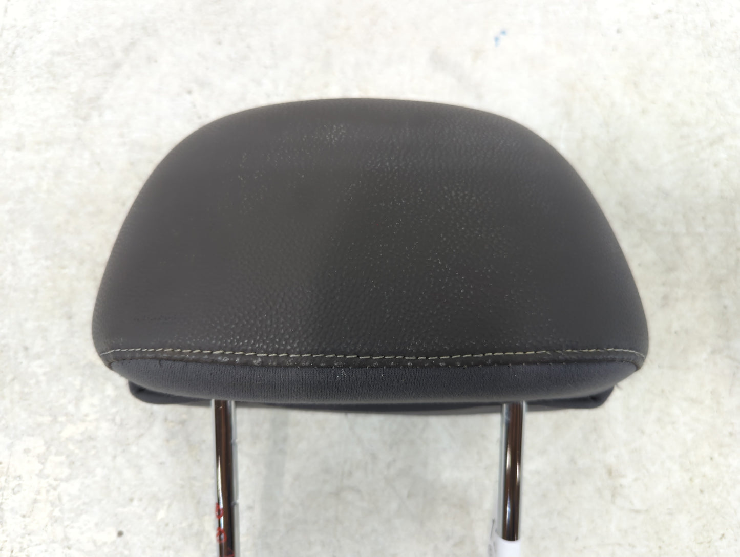 2011-2012 Hyundai Sonata Headrest Head Rest Rear Seat Fits Fits 2011 2012 OEM Used Auto Parts - Oemusedautoparts1.com
