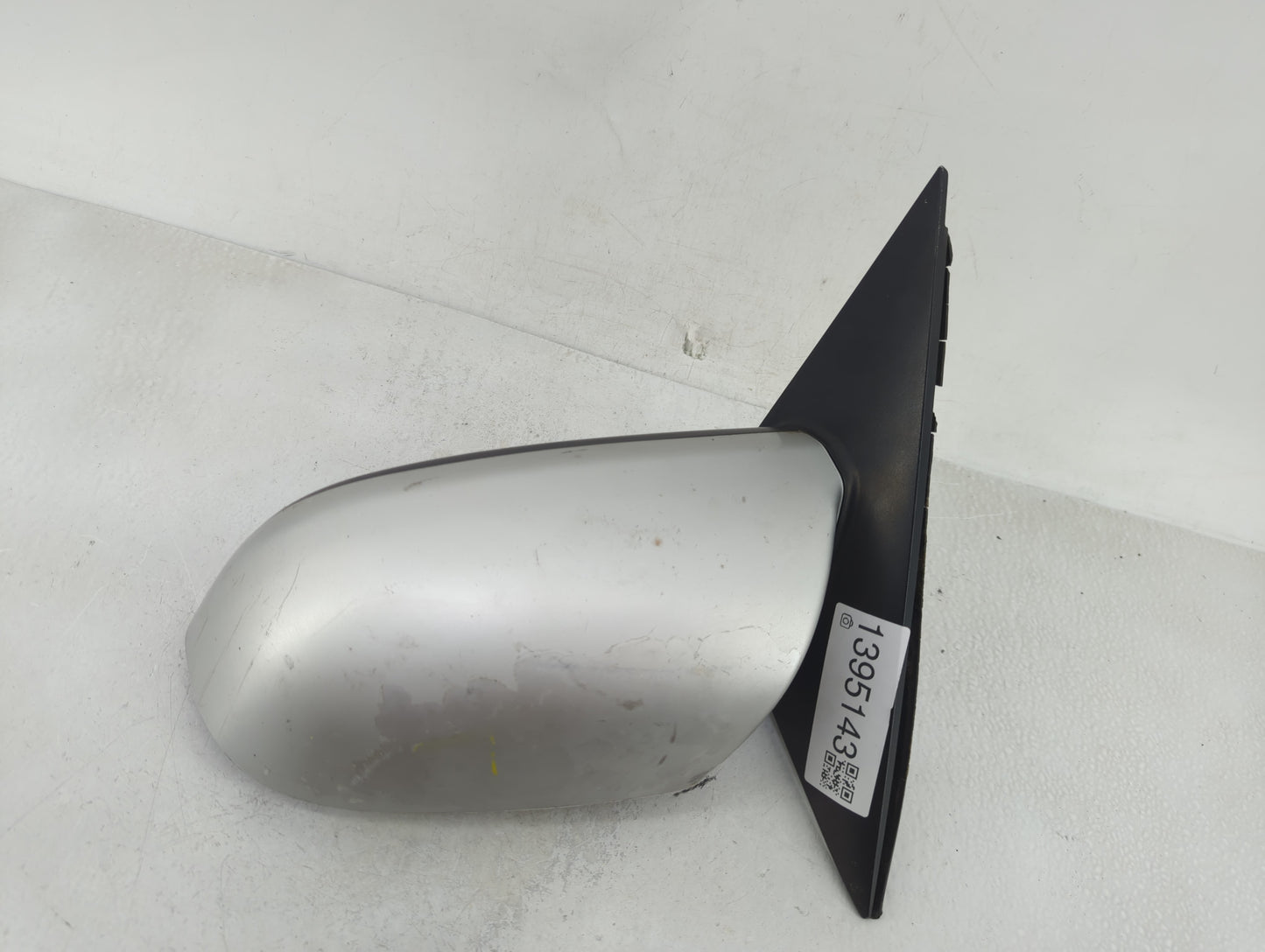 2011-2015 Hyundai Sonata Driver Side View Mirror - Left Door Mirror OEM Used - Oemusedautoparts1.com