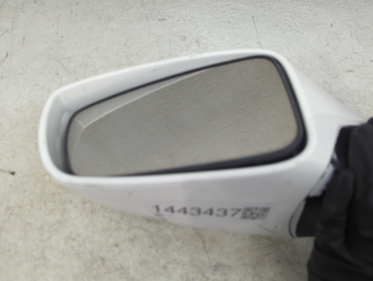 2011-2014 Hyundai Sonata Driver Side View Mirror - Left Door Mirror OEM Used - Oemusedautoparts1.com