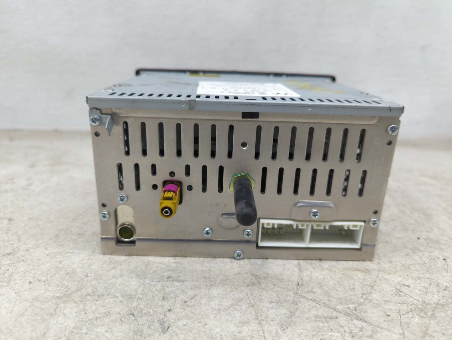 2012 Hyundai Sonata Radio AM FM Cd Player Receiver Replacement P/N:961803Q600 96180-3Q600 Fits OEM Used Auto Parts - Oemused