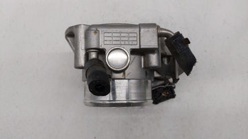 2011-2015 Hyundai Sonata Throttle Body P/N:35100-2G800 Fits Fits 2011 2012 2013 2014 2015 2016 OEM Used Auto Parts