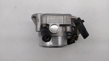2011-2015 Hyundai Sonata Throttle Body P/N:35100-2G800 Fits Fits 2011 2012 2013 2014 2015 2016 OEM Used Auto Parts